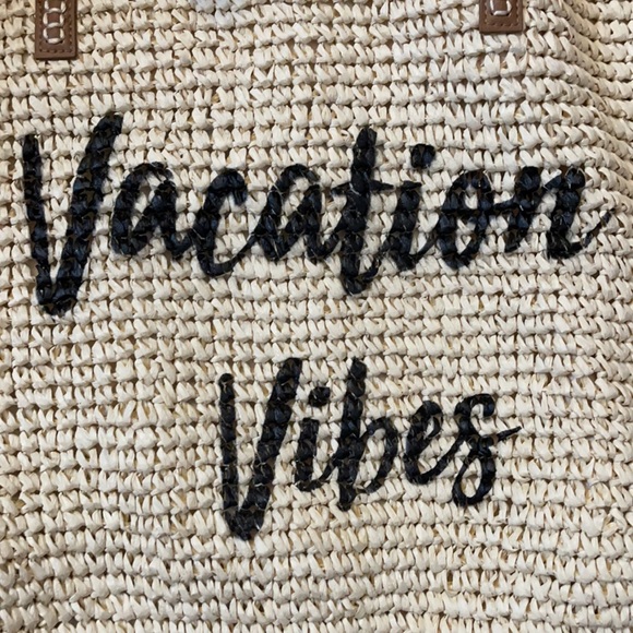 Vacation Vibes! - Picture 2 of 5